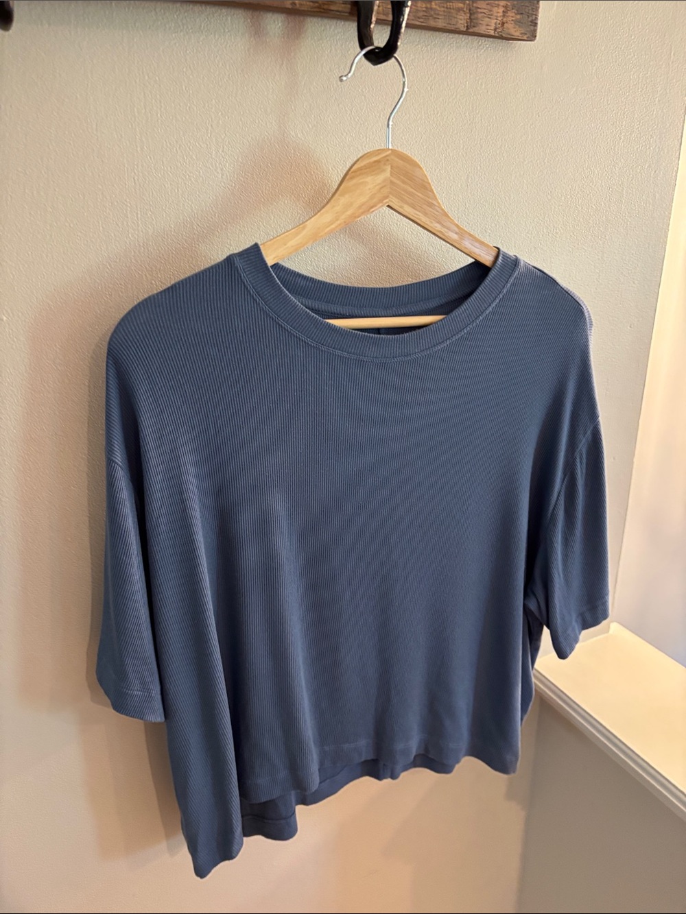 American Eagle Outfitters Boxy Ribbed Tee in Slate Blue - Size Small